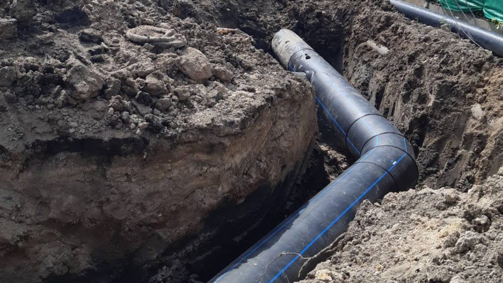 Installing HDPE pipes using the Trench Installation method - Thai-Asia ...